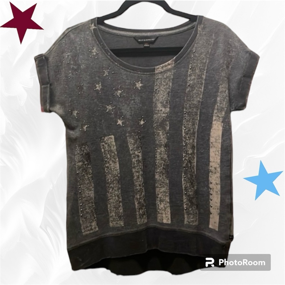Rock&Republic top short sleeve size XS grey w/ stars & stripes studded